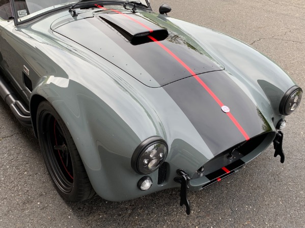 New-1965-Superformance-Cobra-427