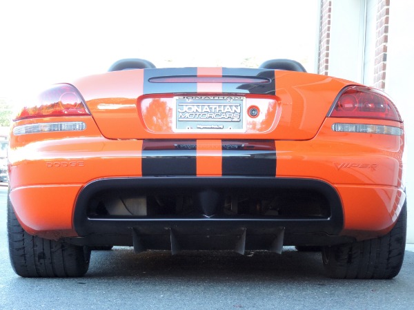 Used-2008-Dodge-Viper-SRT-10