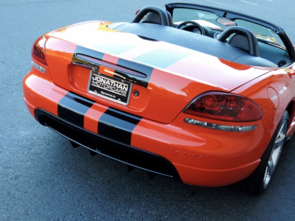 Used-2008-Dodge-Viper-SRT-10