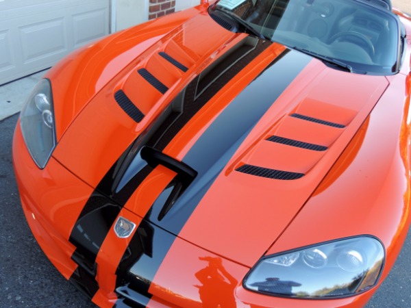 Used-2008-Dodge-Viper-SRT-10