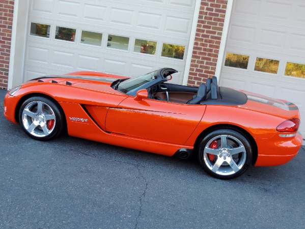 Used-2008-Dodge-Viper-SRT-10