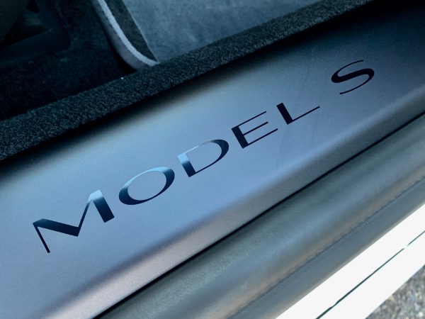 Used-2021-Tesla-Model-S-Plaid