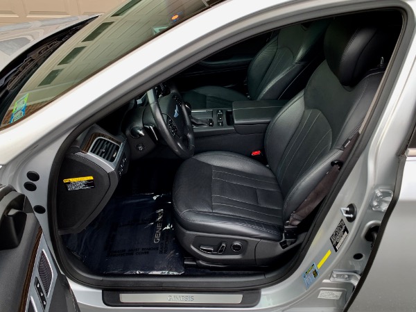 Used-2015-Hyundai-Genesis-38L