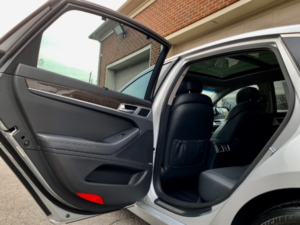 Used-2015-Hyundai-Genesis-38L