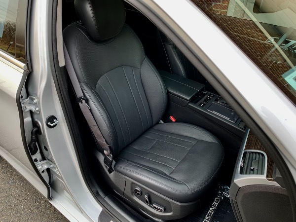 Used-2015-Hyundai-Genesis-38L