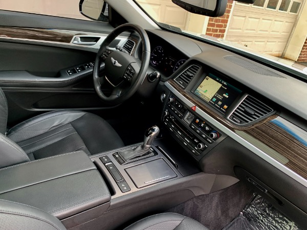 Used-2015-Hyundai-Genesis-38L