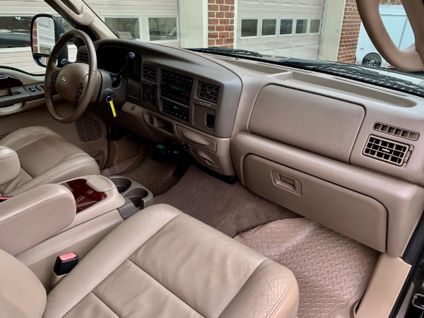 Used-2004-Ford-Excursion-Limited