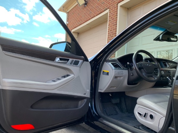 Used-2017-Genesis-G80-38