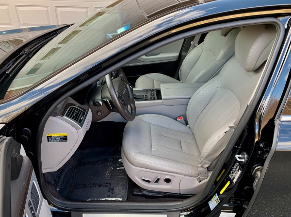 Used-2017-Genesis-G80-38