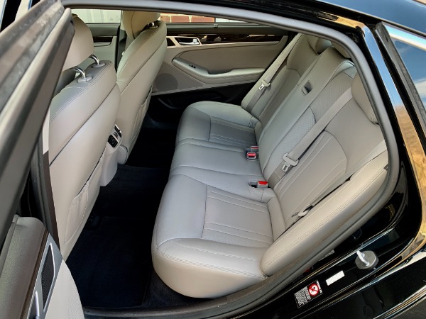 Used-2017-Genesis-G80-38