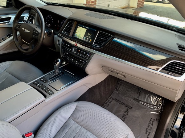Used-2017-Genesis-G80-38