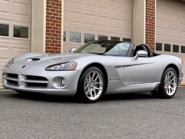 Used-2003-Dodge-Viper-SRT-10