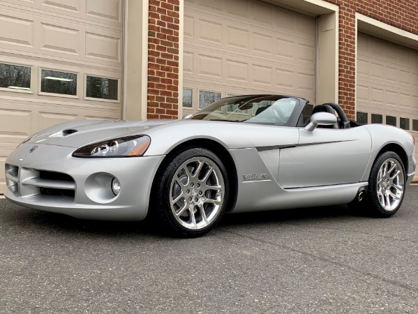 Used-2003-Dodge-Viper-SRT-10