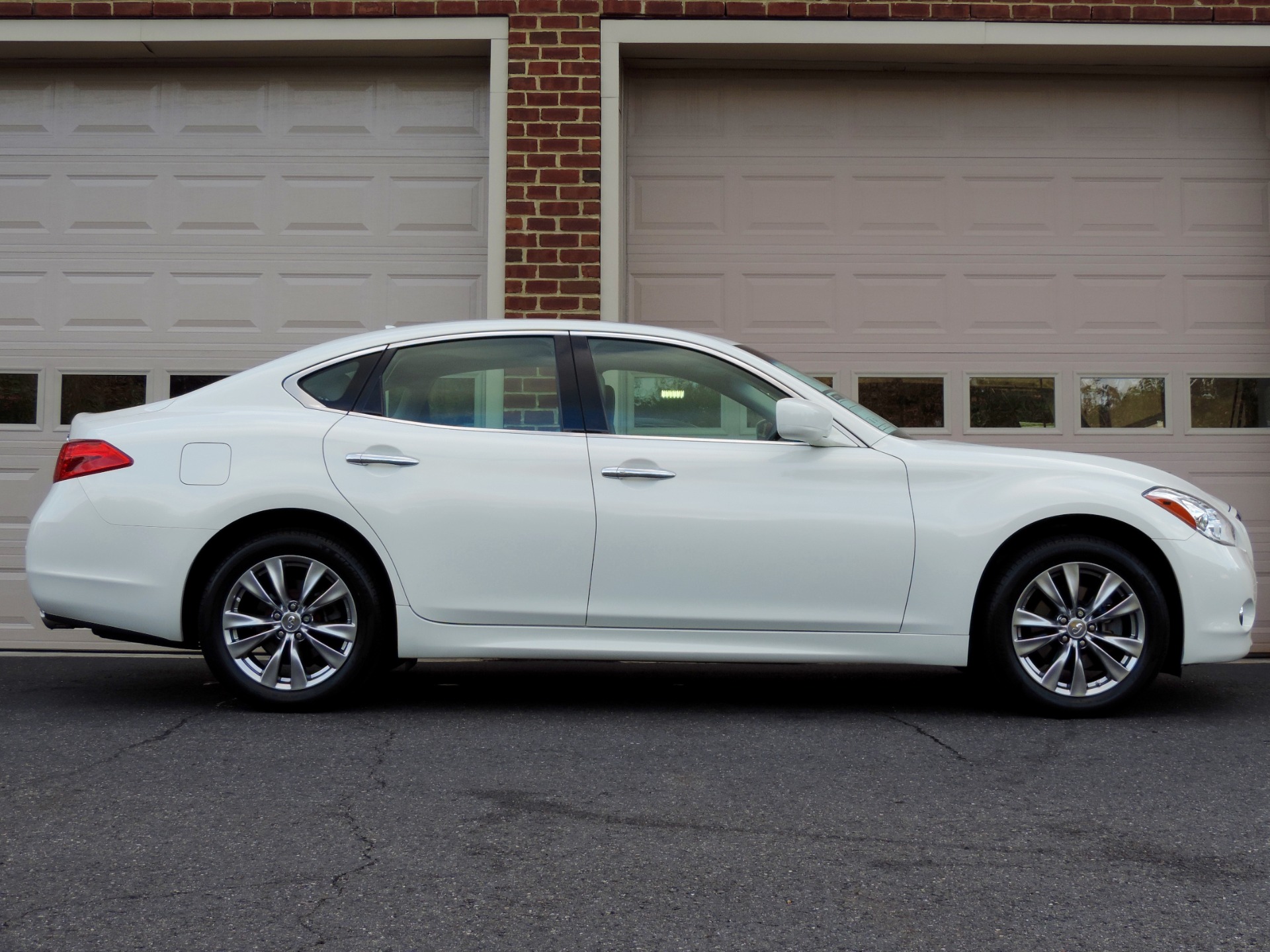 Infiniti m 37