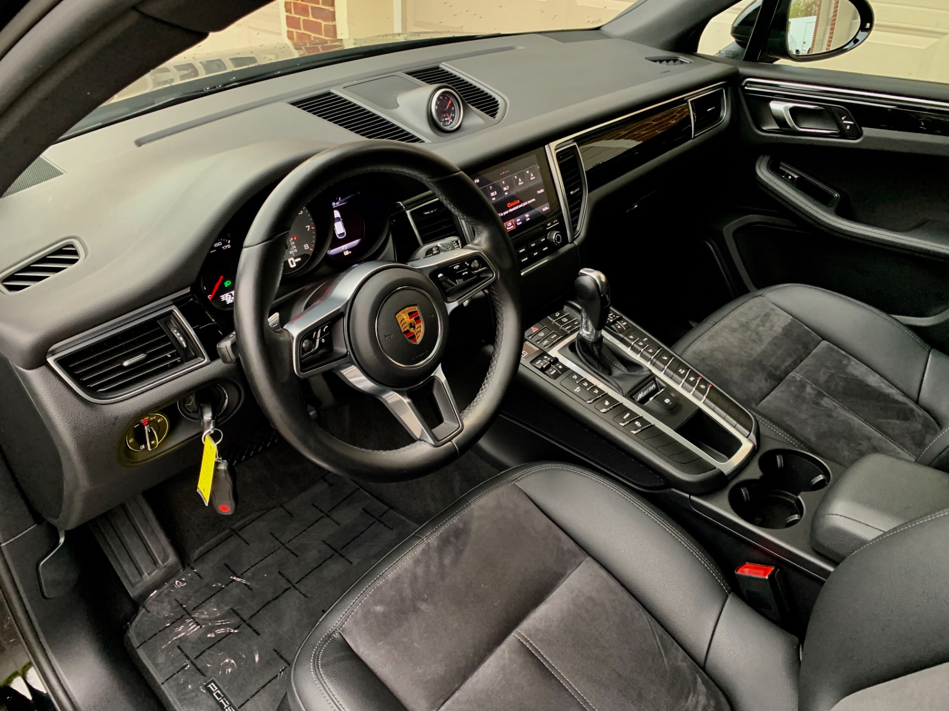 Used-2018-Porsche-Macan-S
