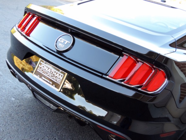 Used-2015-Ford-Mustang-GT-Premium