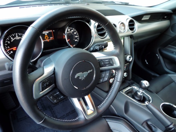 Used-2015-Ford-Mustang-GT-Premium