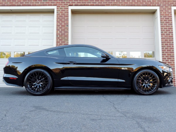 Used-2015-Ford-Mustang-GT-Premium