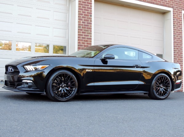 Used-2015-Ford-Mustang-GT-Premium