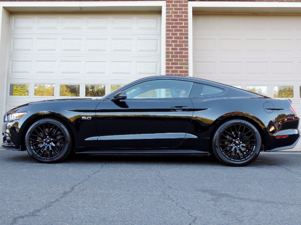 Used-2015-Ford-Mustang-GT-Premium