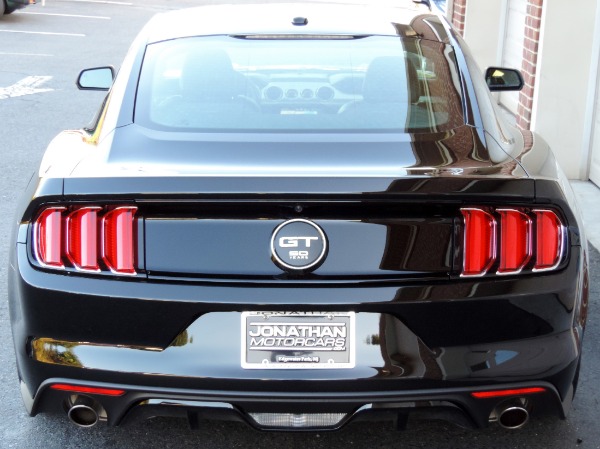 Used-2015-Ford-Mustang-GT-Premium