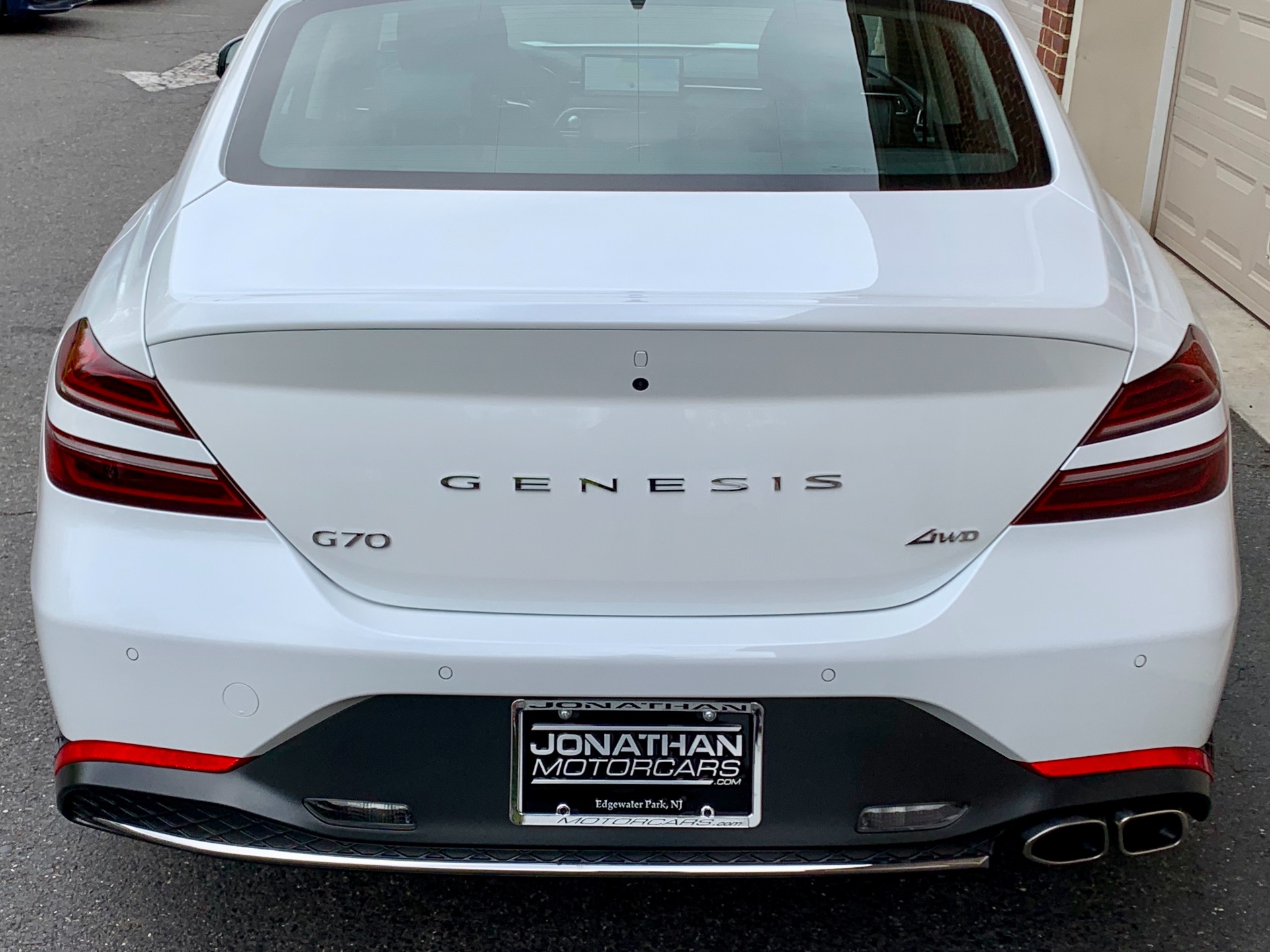 Used-2022-Genesis-G70-20T-Prestige