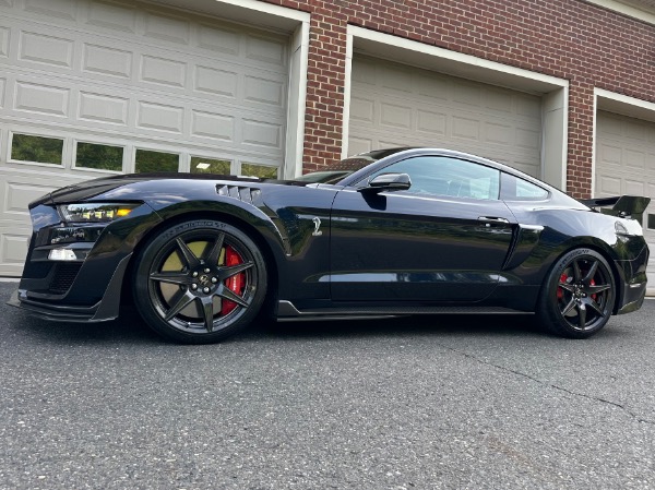 Used-2021-Ford-Mustang-Shelby-GT500-Carbon-Fiber-Track-Pack