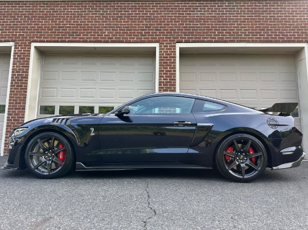 Used-2021-Ford-Mustang-Shelby-GT500-Carbon-Fiber-Track-Pack