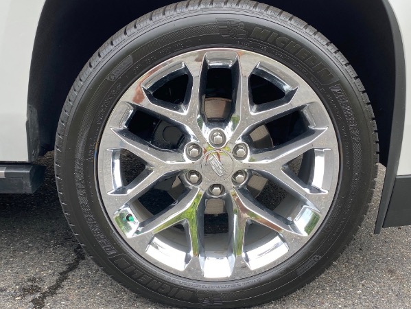 Used-2019-Cadillac-Escalade-ESV-Premium-Luxury