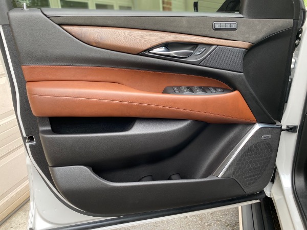 Used-2019-Cadillac-Escalade-ESV-Premium-Luxury