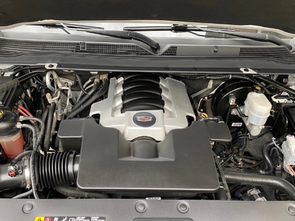 Used-2019-Cadillac-Escalade-ESV-Premium-Luxury