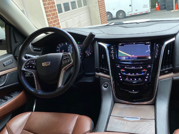 Used-2019-Cadillac-Escalade-ESV-Premium-Luxury