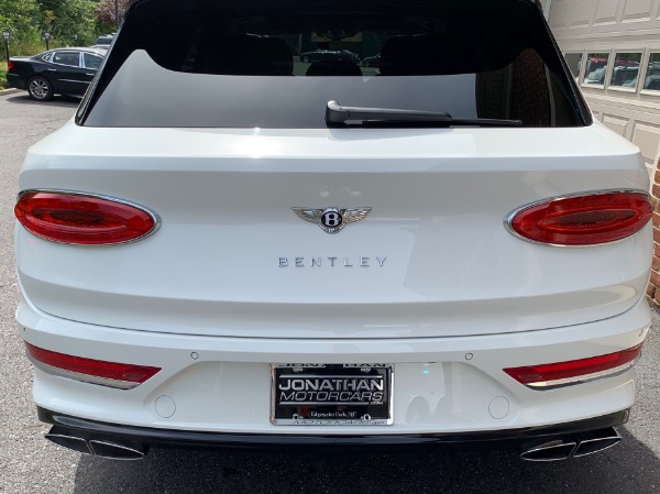 Used-2021-Bentley-Bentayga-V8