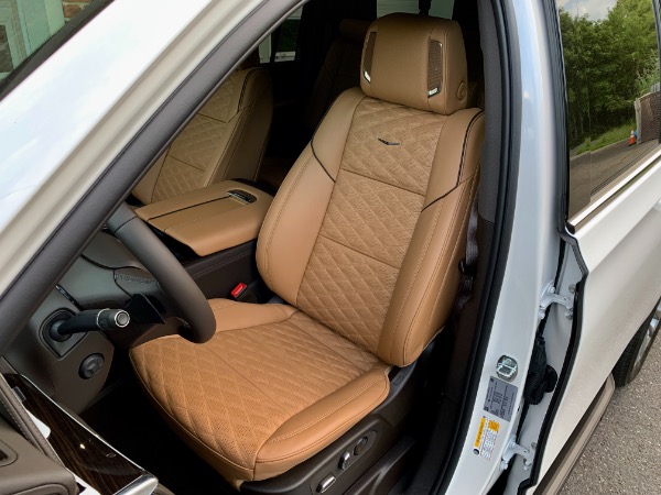 Used-2022-Cadillac-Escalade-ESV-Premium-Luxury