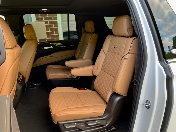 Used-2022-Cadillac-Escalade-ESV-Premium-Luxury