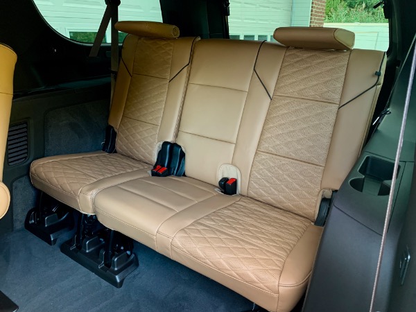 Used-2022-Cadillac-Escalade-ESV-Premium-Luxury