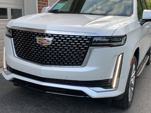 Used-2022-Cadillac-Escalade-ESV-Premium-Luxury