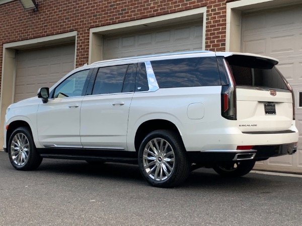 Used-2022-Cadillac-Escalade-ESV-Premium-Luxury