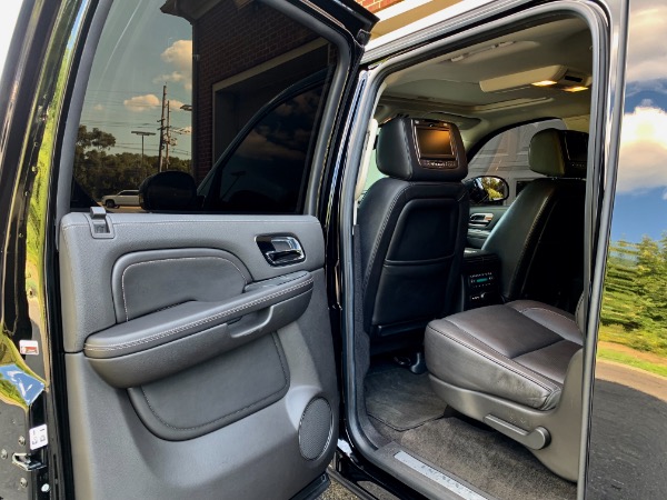 Used-2013-Cadillac-Escalade-ESV-Platinum-Edition