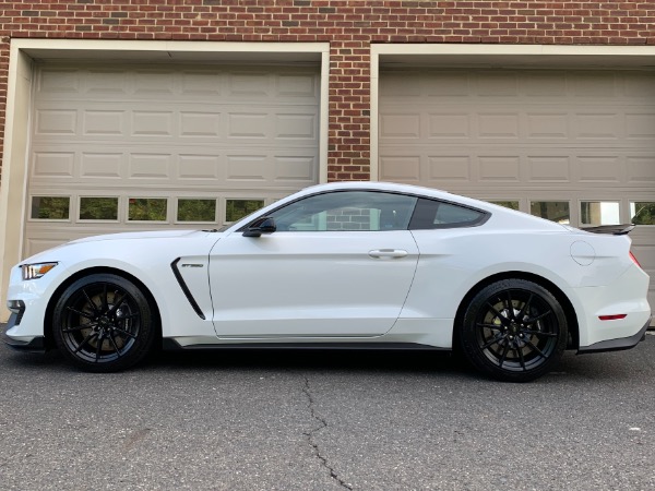 Used-2017-Ford-Mustang-Shelby-GT350