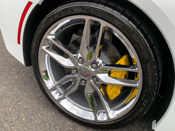 Used-2019-Chevrolet-Corvette-Stingray-Convertible