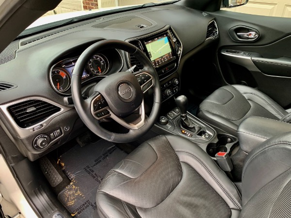 Used-2019-Jeep-Cherokee-High-Altitude