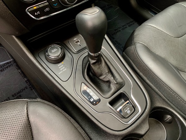 Used-2019-Jeep-Cherokee-High-Altitude