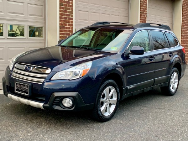 Used-2014-Subaru-Outback-25i-Limited-Moonroof