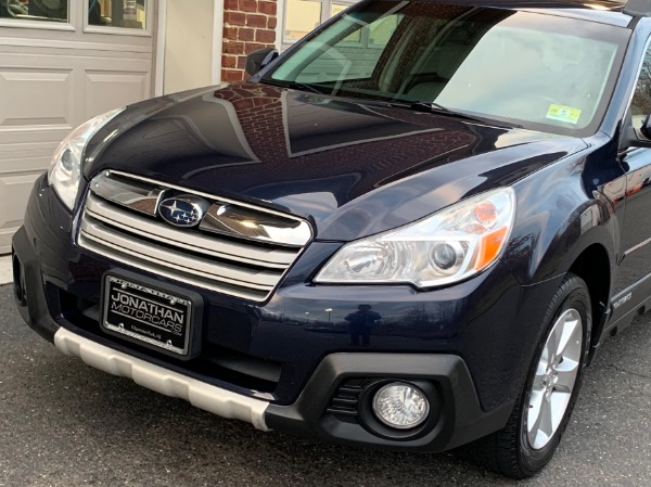 Used-2014-Subaru-Outback-25i-Limited-Moonroof