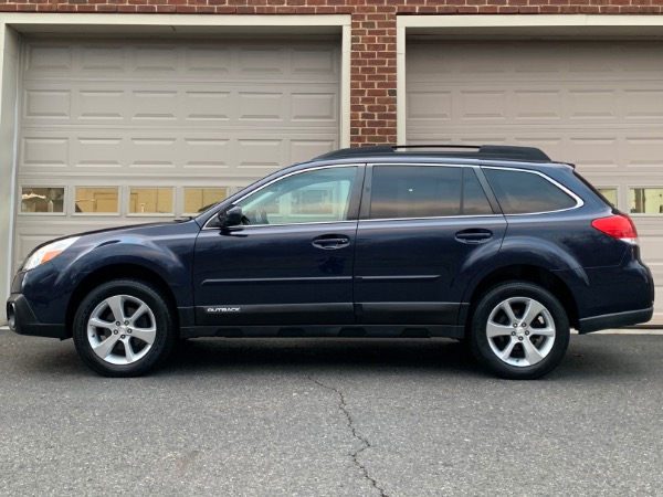 Used-2014-Subaru-Outback-25i-Limited-Moonroof