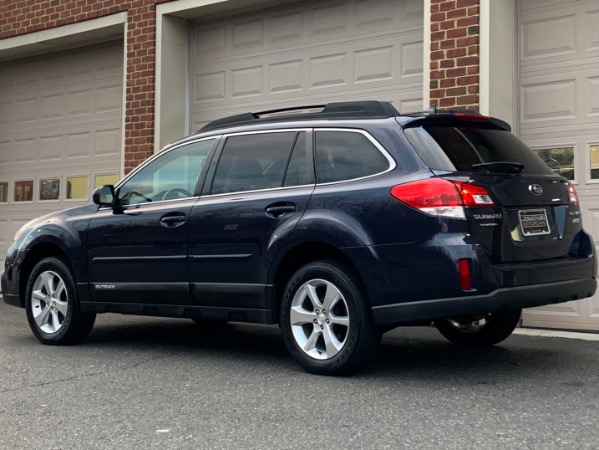 Used-2014-Subaru-Outback-25i-Limited-Moonroof