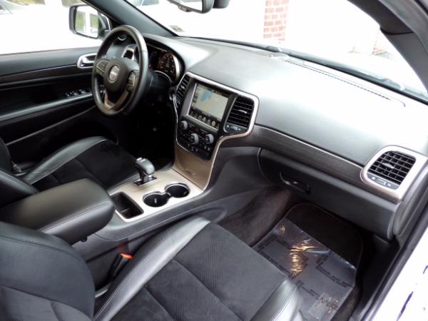 Used-2015-Jeep-Grand-Cherokee-Altitude