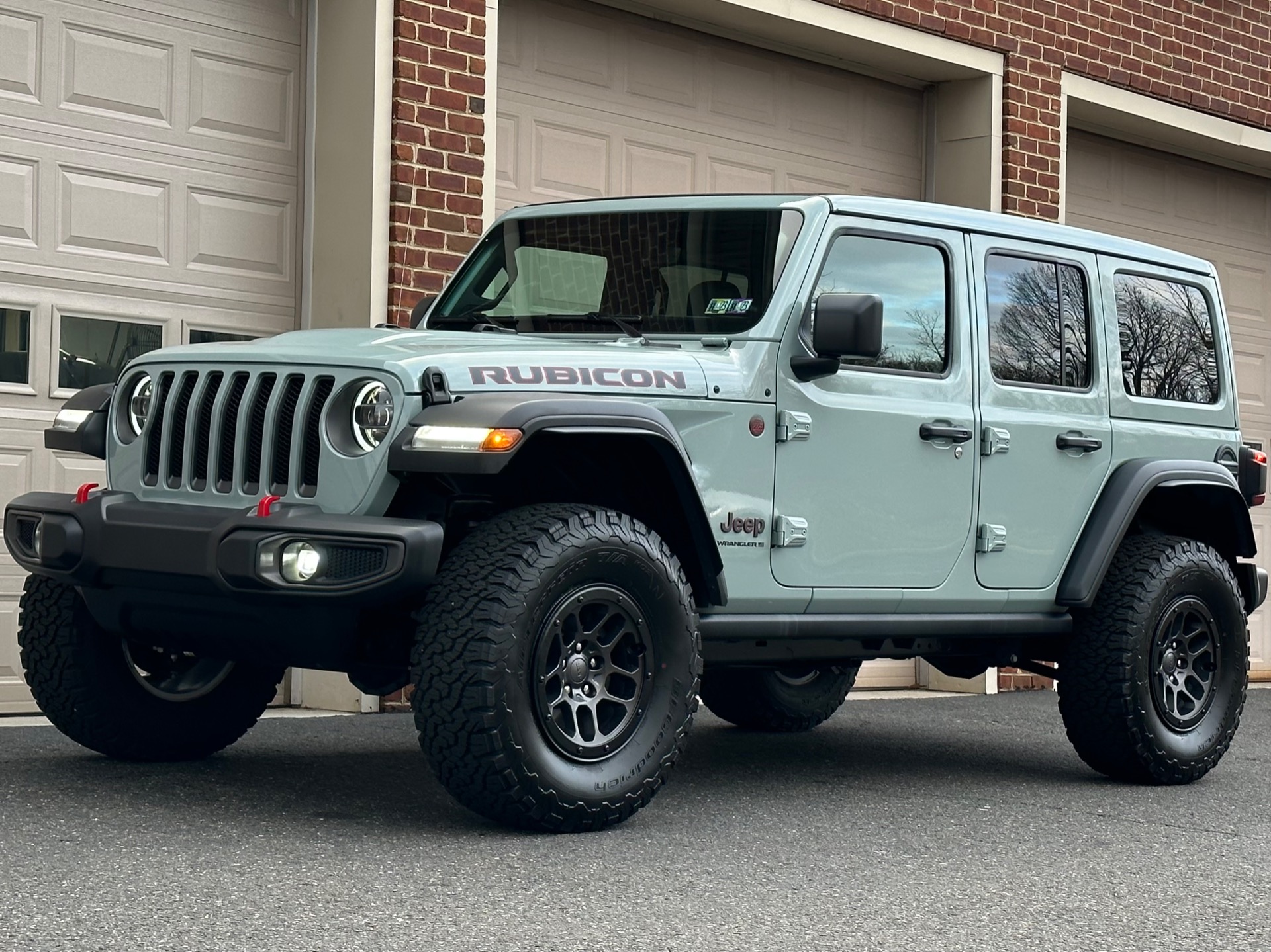 Used-2023-Jeep-Wrangler-Unlimited-Rubicon