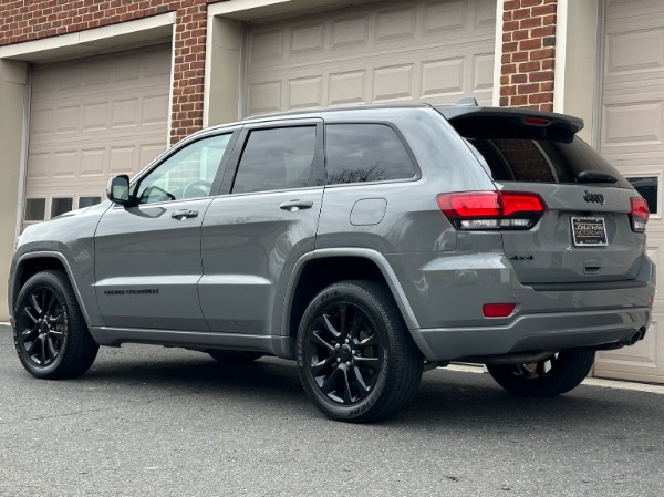 Used-2020-Jeep-Grand-Cherokee-Altitude